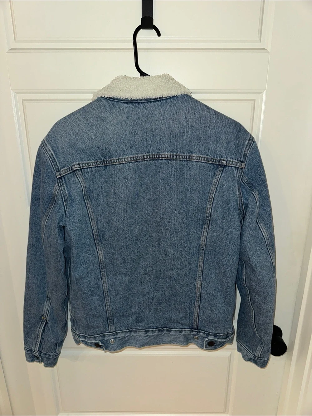 Levi's Light Blue Denim Sherpa Collar Jacket - Picture 4 of 7